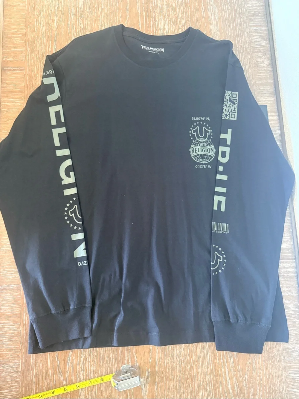 True Religion Men's Black Graphic Long-Sleeve Tee. Size Large